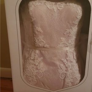 Vera Wang wedding dress.